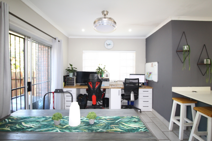 3 Bedroom Property for Sale in Beacon Bay Eastern Cape